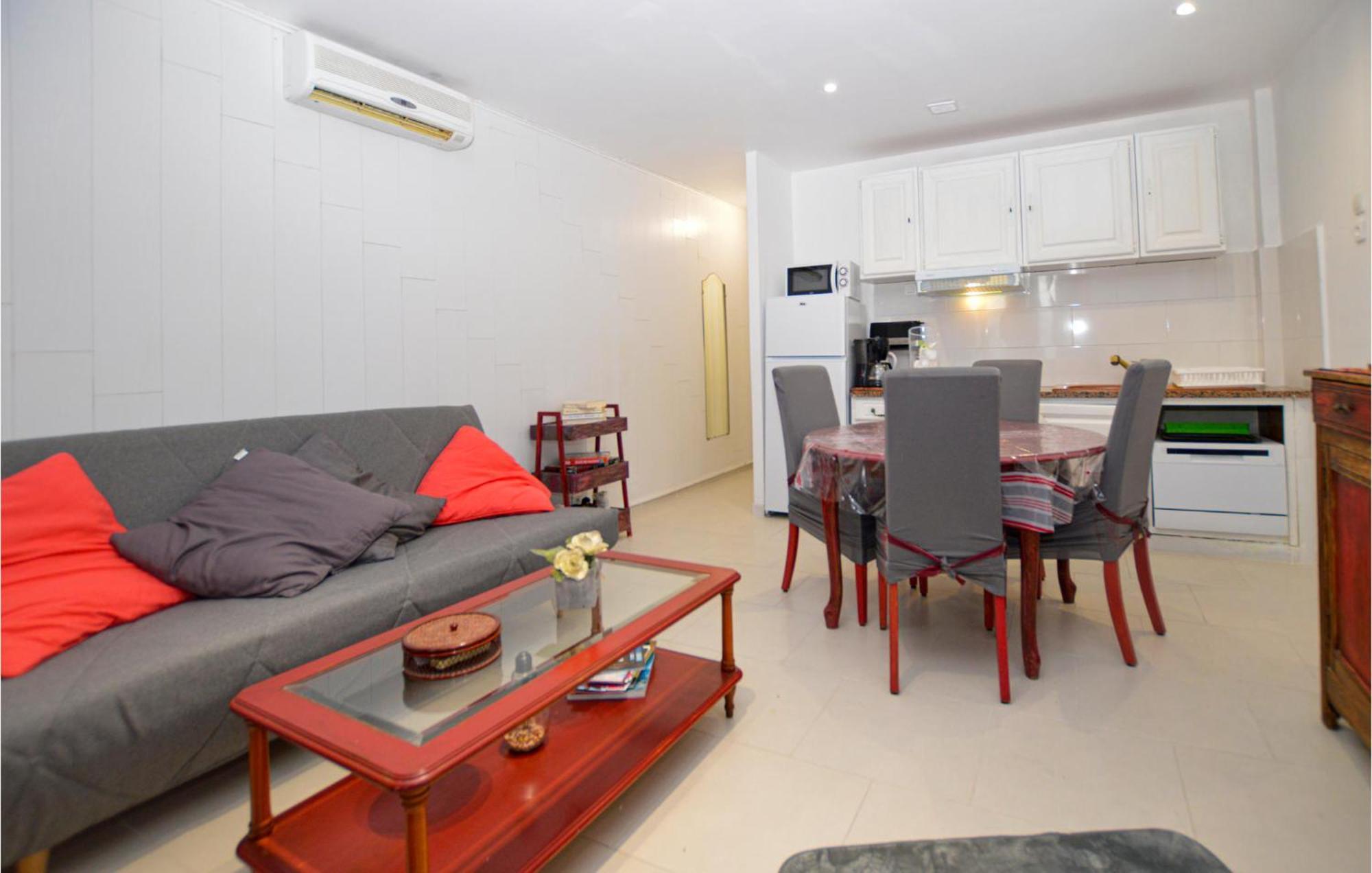 Cozy Apartment In Propriano With Kitchen Екстер'єр фото